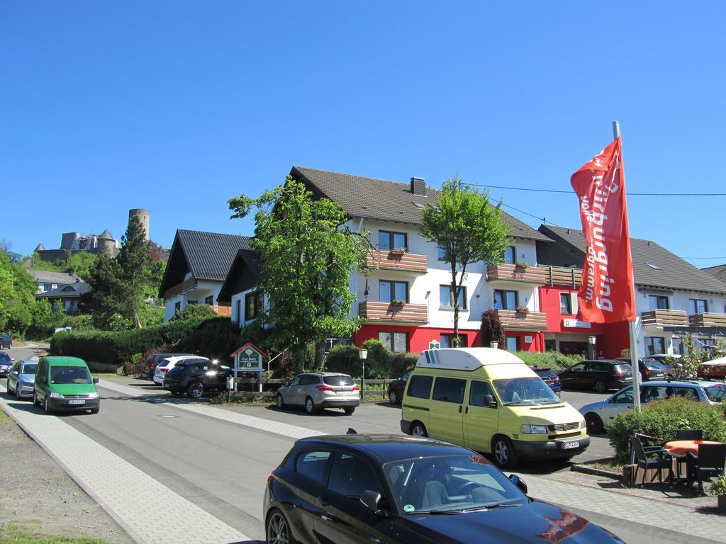 Land-Gut-Hotel Zur Burg Nuerburg Eksteriør billede