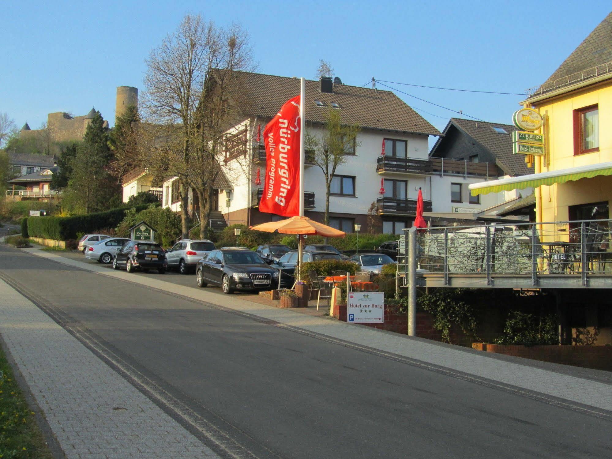 Land-Gut-Hotel Zur Burg Nuerburg Eksteriør billede